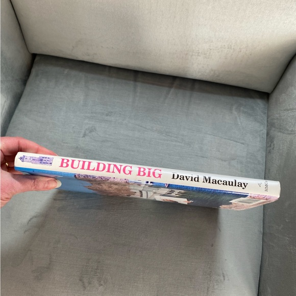 Autographaphed book “Building Big” by, David Macaulay companion to PBS series ￼ - Picture 16 of 16